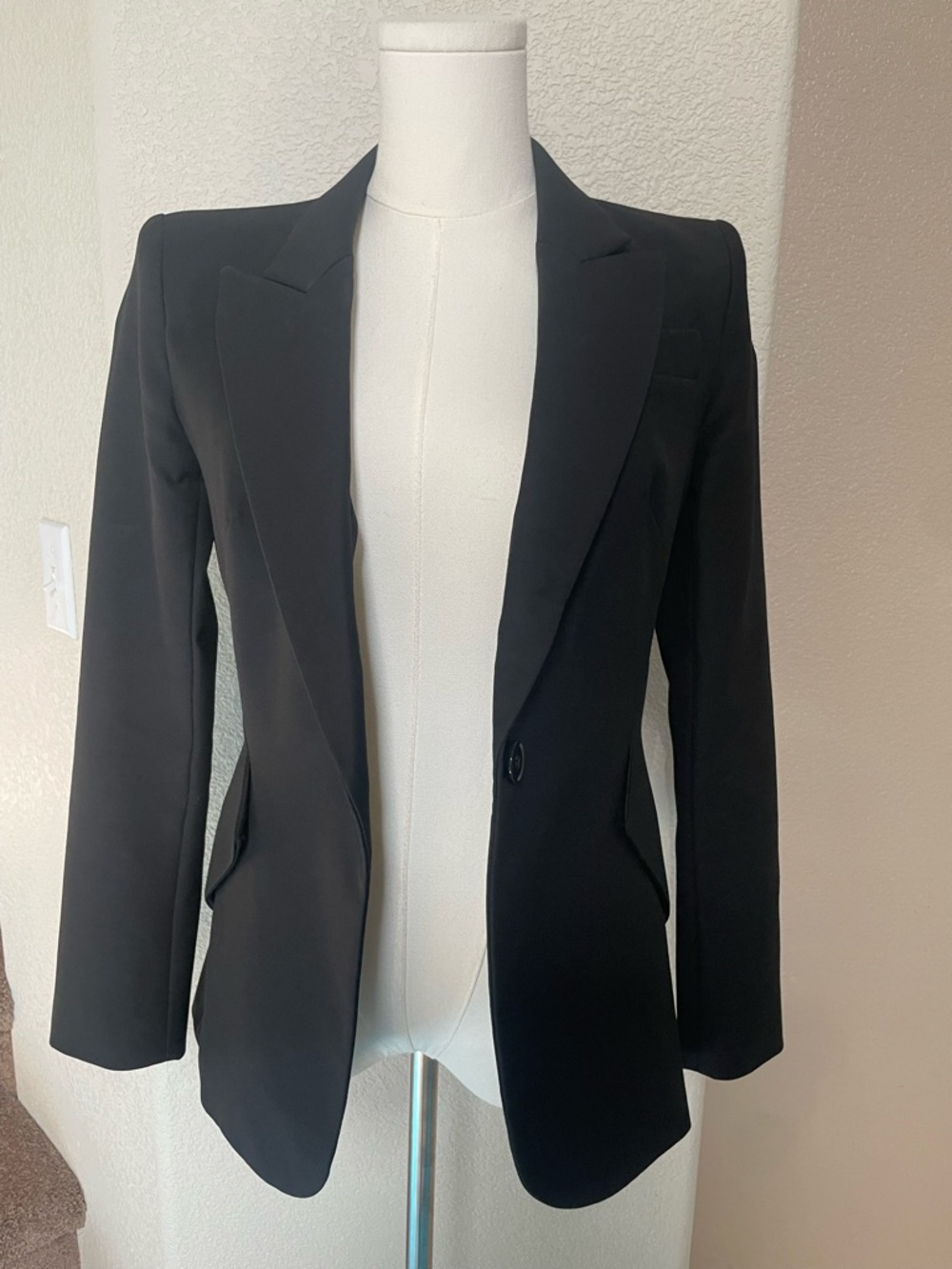 WHBM Editor Black Blazer Structured One-Button Size 0 - Picture 4 of 11